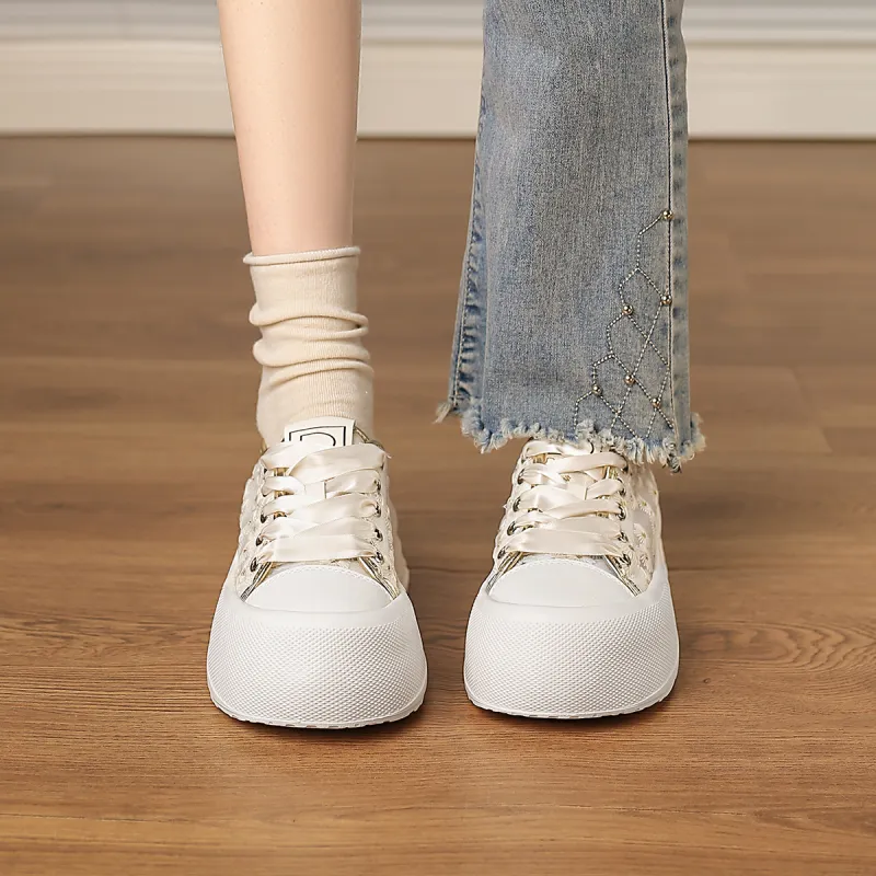 D:FUSE SCANDINAVIA White Sneakers Low-Top Skateboard Shoes Women's-7
