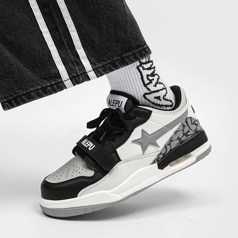 M.M Party Low Top Skateboard Shoes Unisex-16