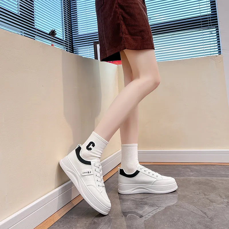 M.M Party Abrasion Resistant Balance Breathable Low Top Skateboard Shoes Women's-6