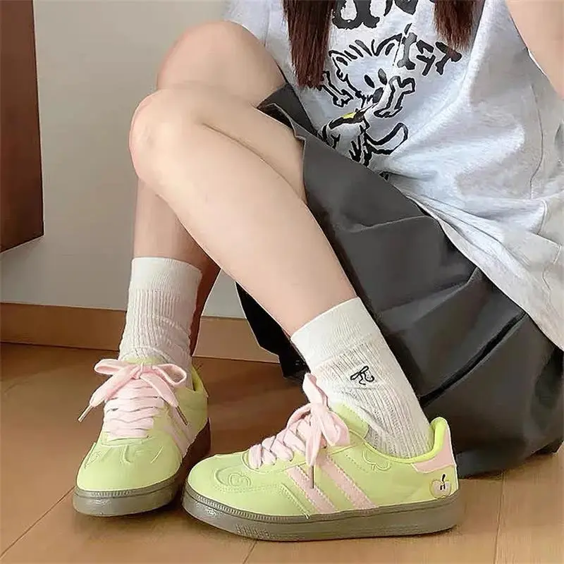 SHUXIAOBEI Low Top Skateboard Shoes Women's-10