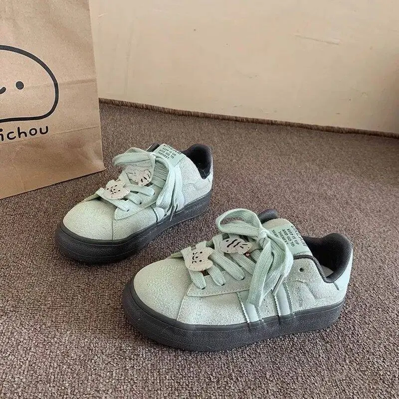 SHUXIAOBEI Anti Slip Wear Resistant Low Top Skateboard Shoes Women's-10