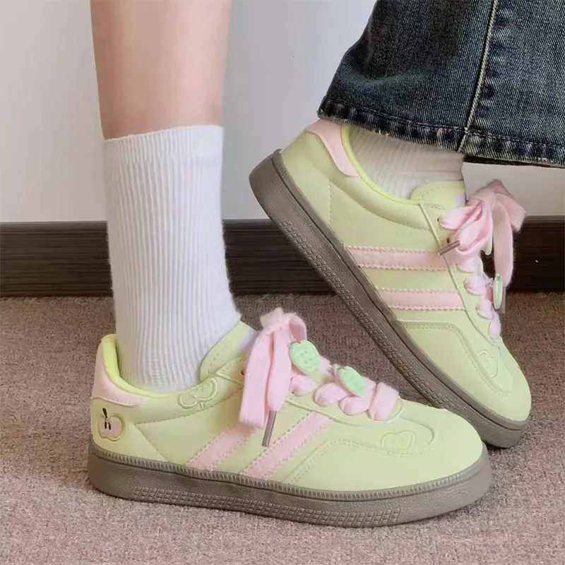 SHUXIAOBEI Low Top Skateboard Shoes Women's-10
