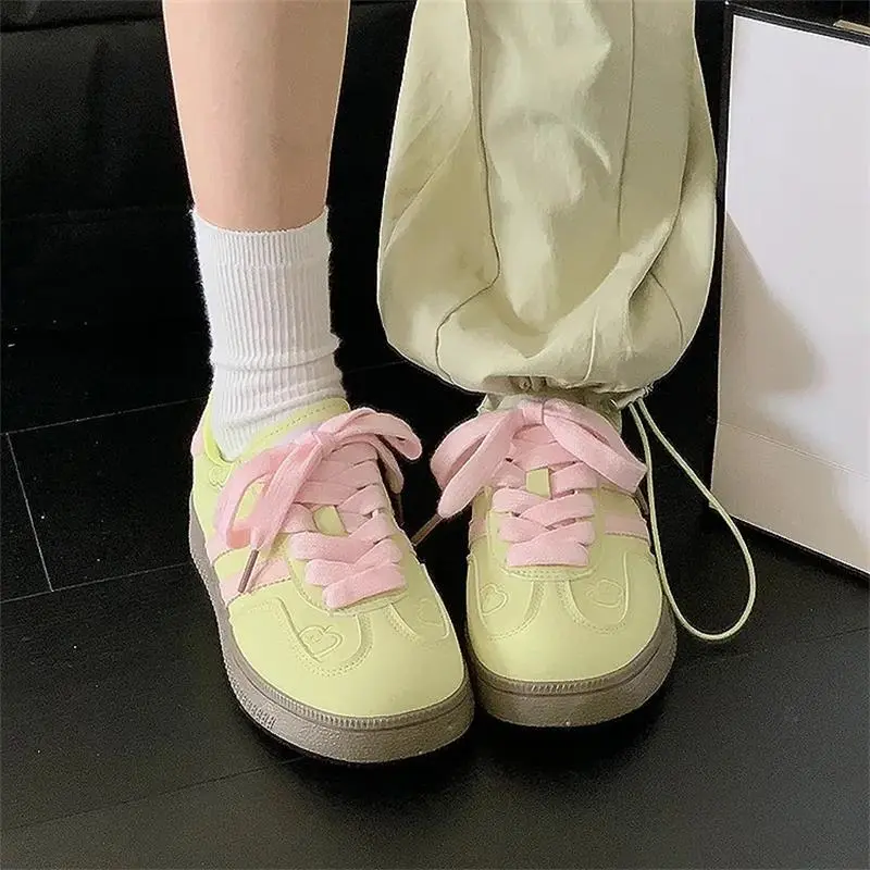 SHUXIAOBEI Low Top Skateboard Shoes Women's-9