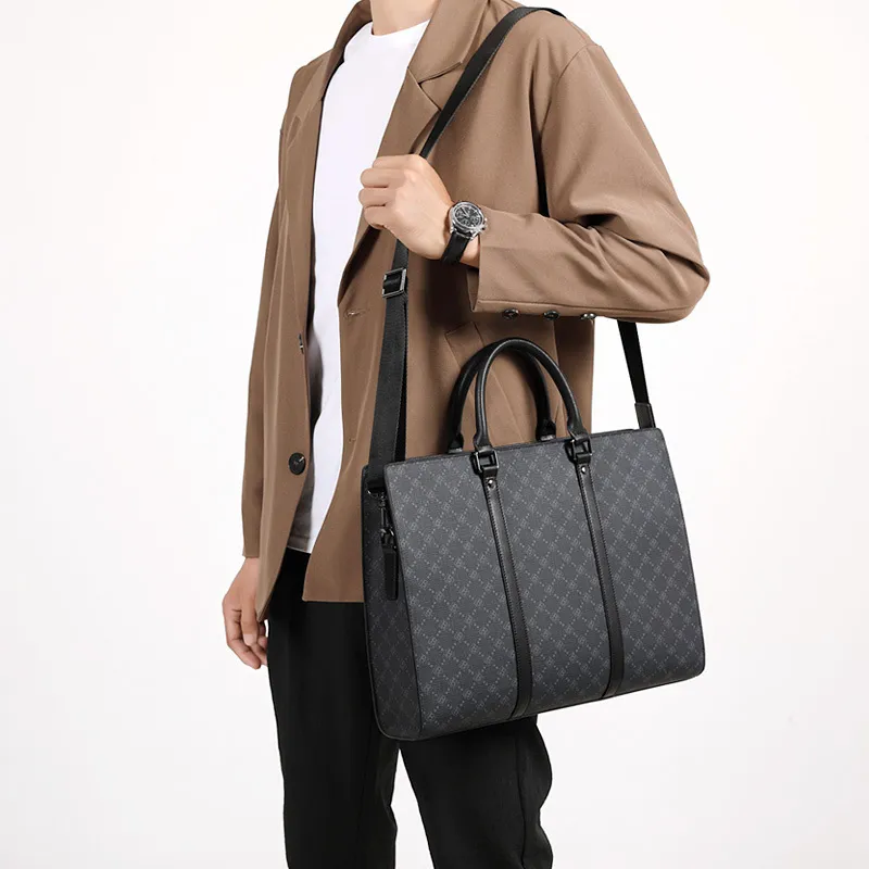 PULUWIRR PVC Large Capacity Handbag Regular Men's Black-6