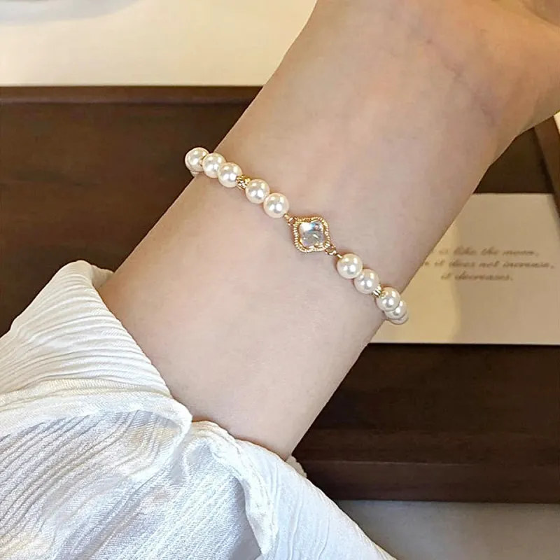 J&KINGLAY Faux Pearl Bracelets Women's-2
