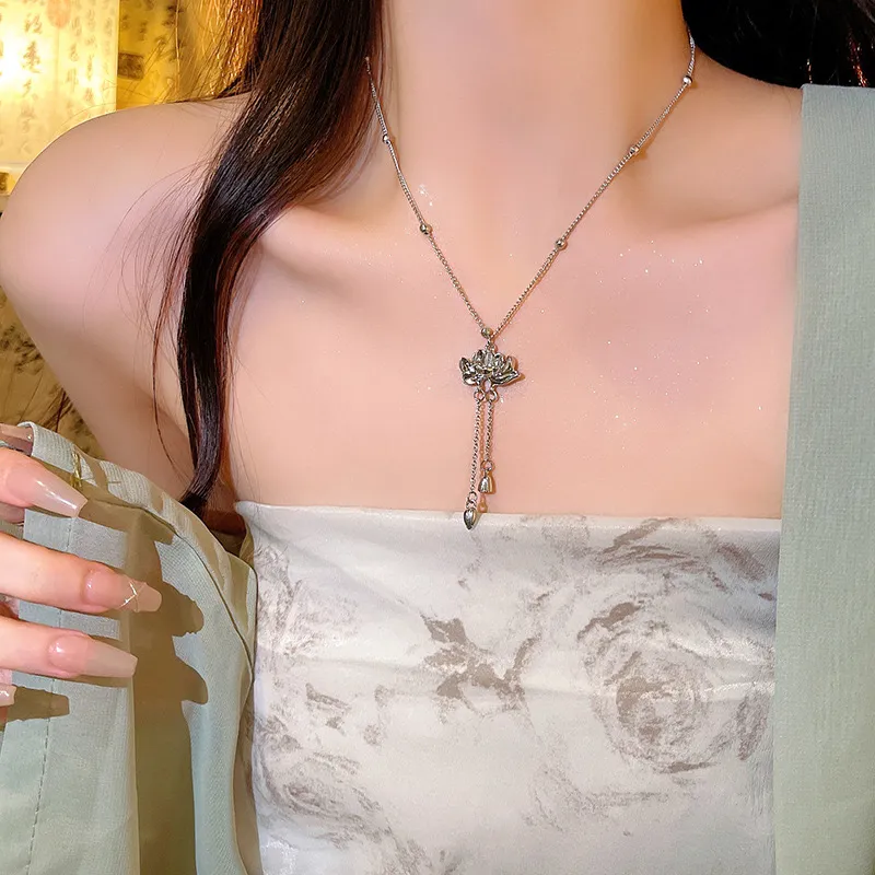 J&KINGLAY Alloy Necklaces Women's-1