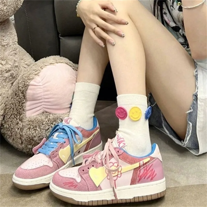 Crocodile Slip-Resistant Cushioning Abrasion-Resistant Low-Top Skateboard Shoes Women's Pink-2