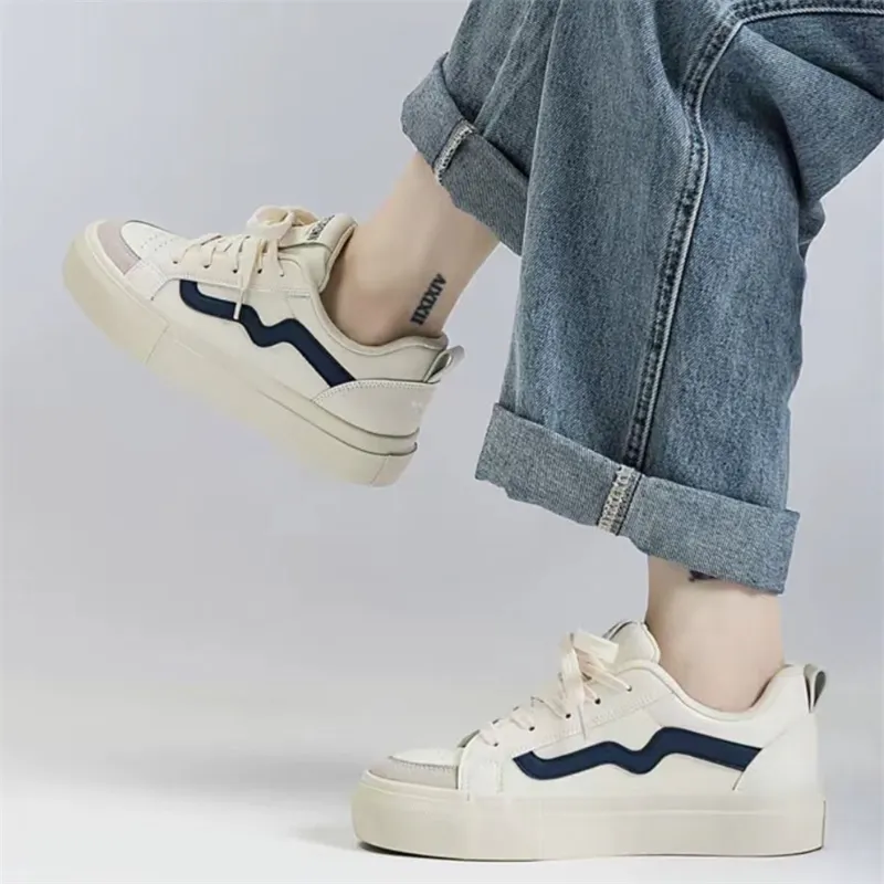 Crocodile Low-Top Skateboard Shoes Women's-6