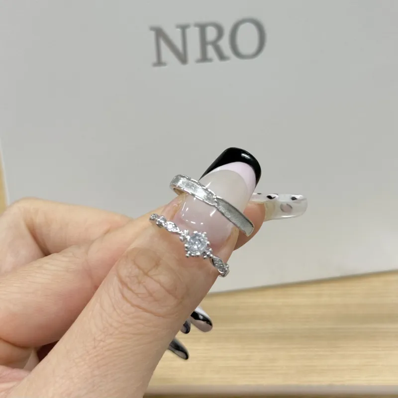 NRO Romantic Ritual Rings Unisex-11
