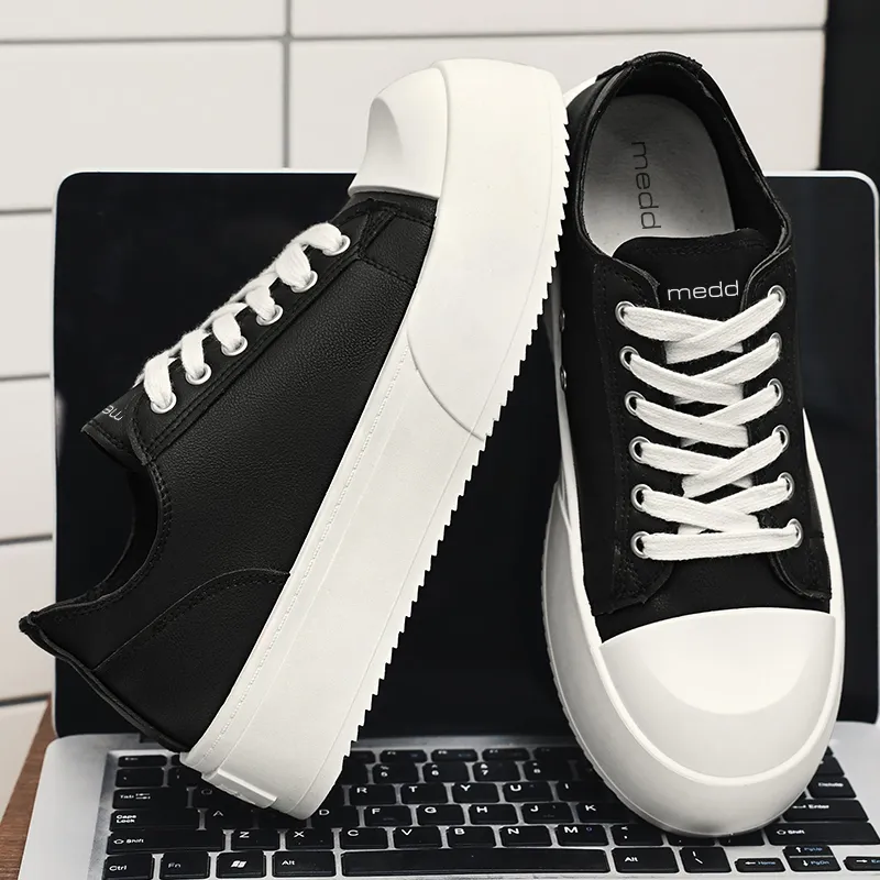 Medd Coverage Cushioning Abrasion Resistant Breathable Low Top Skateboard Shoes Unisex Black-5
