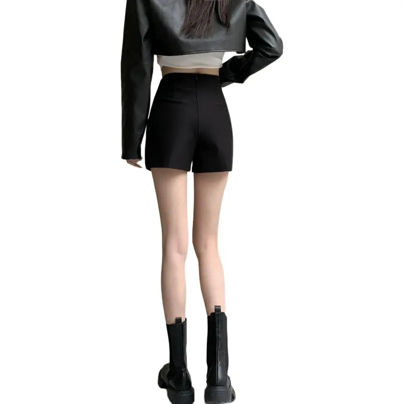 MADALLO Casual Shorts Women's Black-4