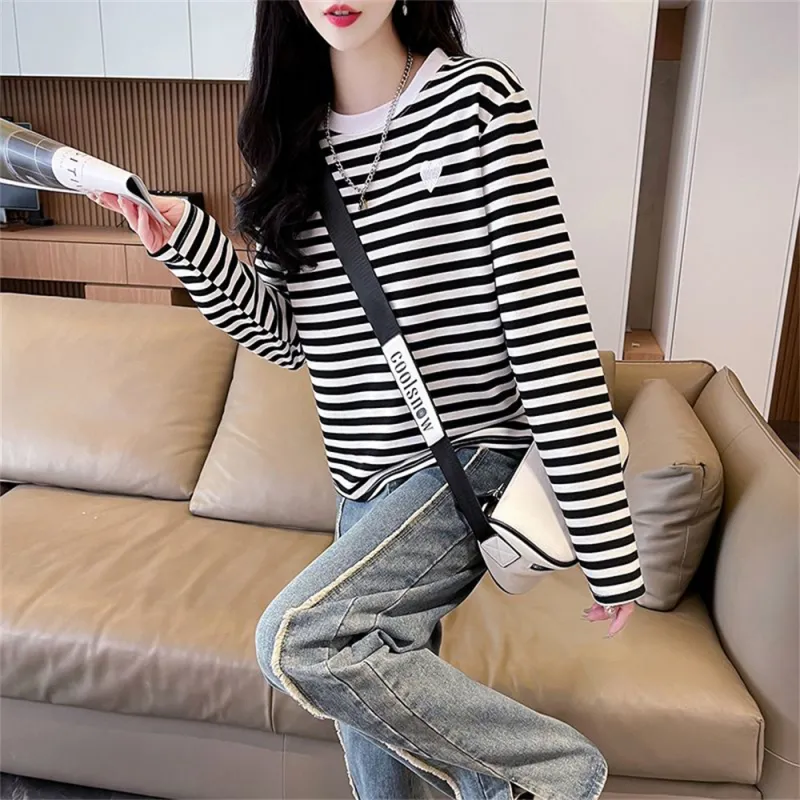 MADALLO Regular T Shirt Women's Black Stripes-3