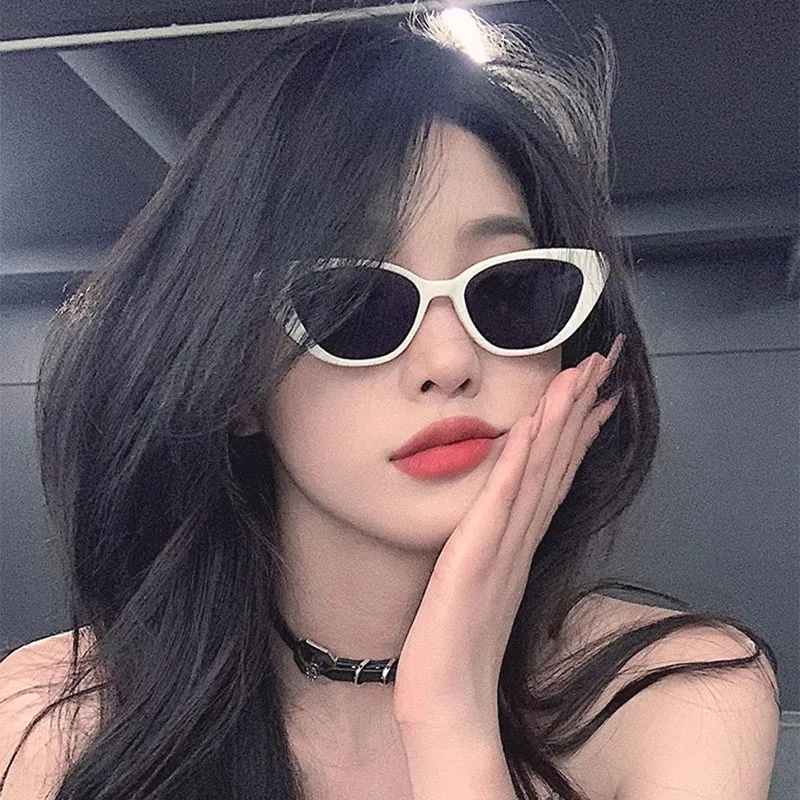 CAPONI TR90 Cat Eye Sunglasses Unisex-2