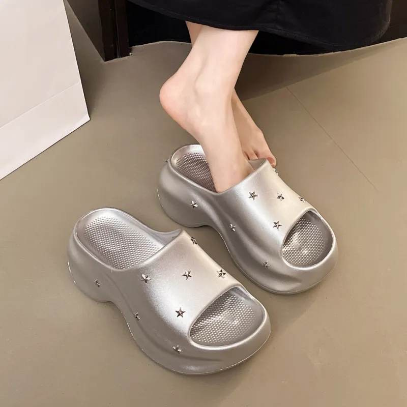 Alxnan Odor Resistant Slide Slippers Women's Silver-1