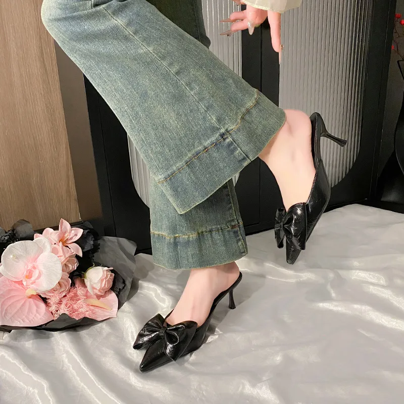 Alxnan Closed Toe Slippers Women's-15
