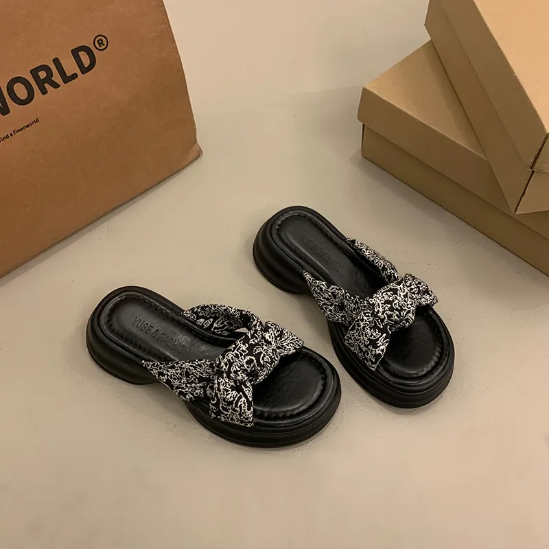 Alxnan Quiet Slide Slippers Women's Box-13