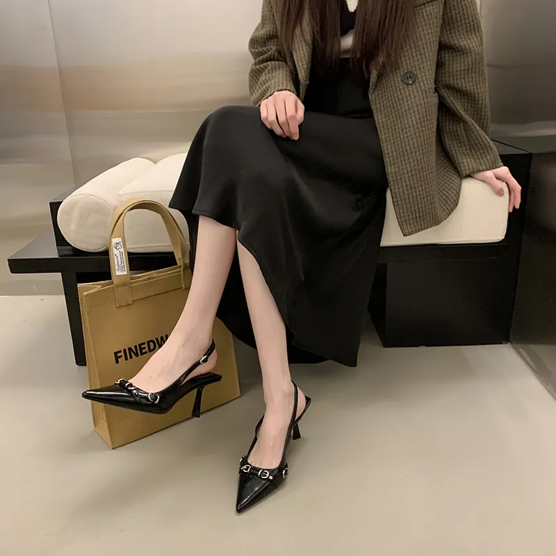 Alxnan Slim Heel High Heels Women's-14