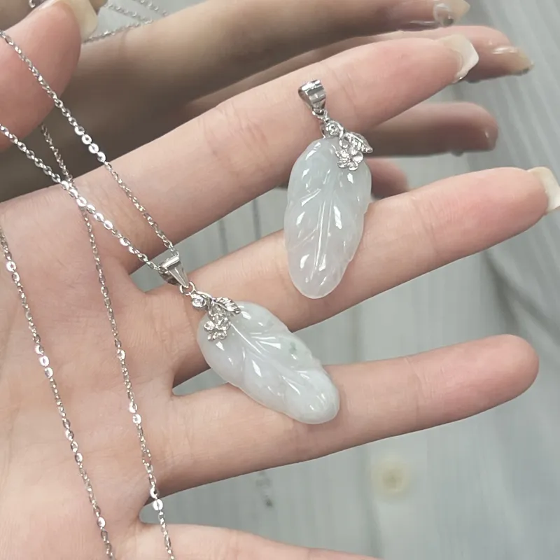 As Fury Bean Type Jadeite Necklaces Unisex-2