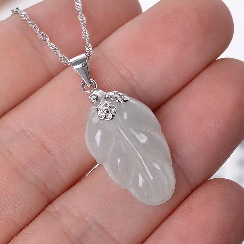 As Fury Bean Type Jadeite Necklaces Unisex-4