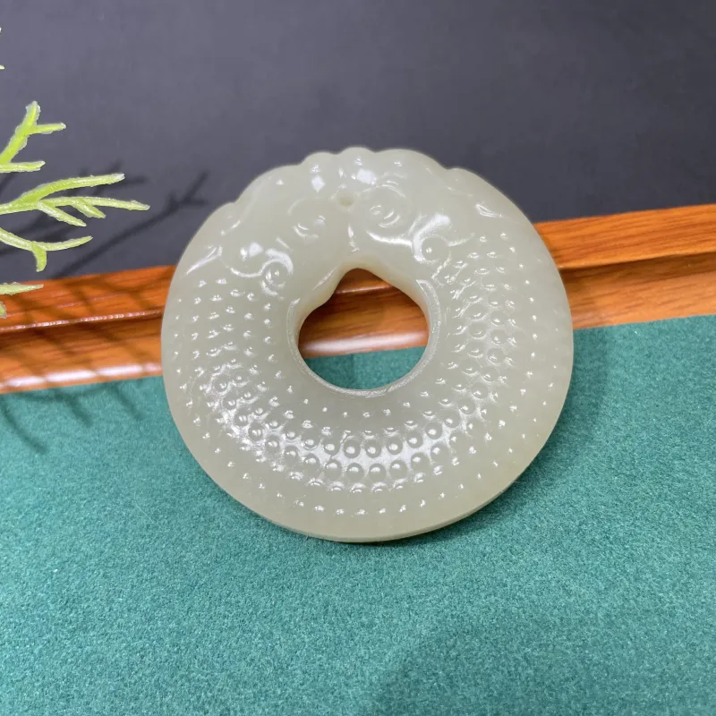 BUDOUXIAOAI Hetian Jade Pendants White Jade/Pale Greenish White Jade Unisex-3