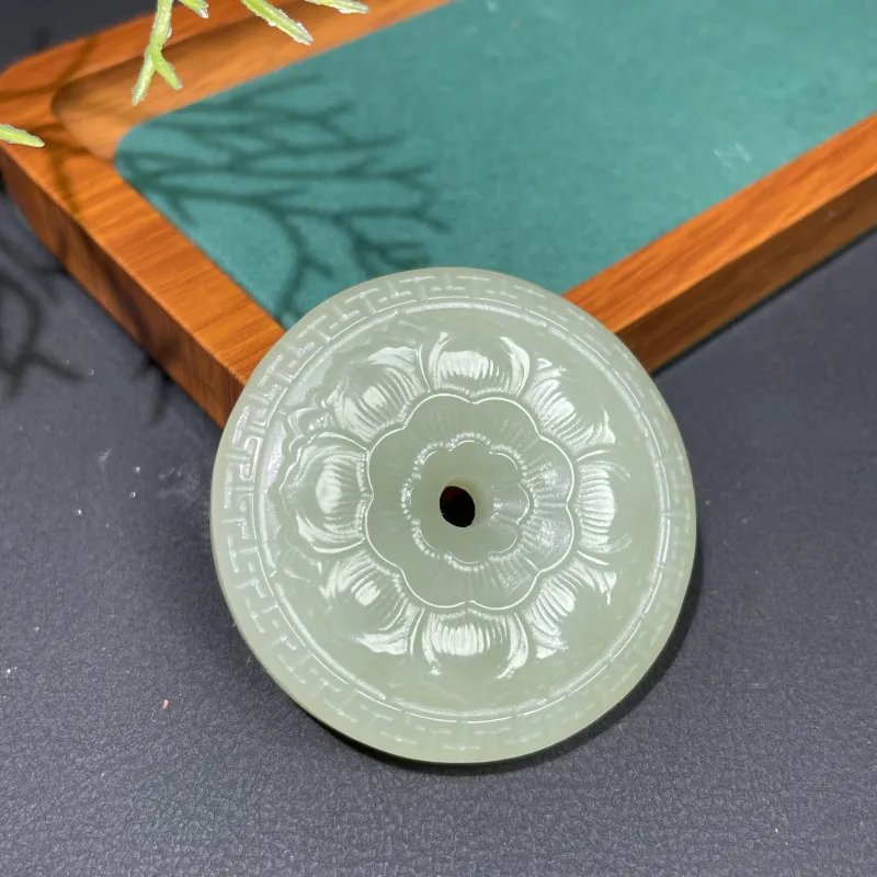 BUDOUXIAOAI Hetian Jade Pendants White Jade/Pale Greenish White Jade Unisex-1