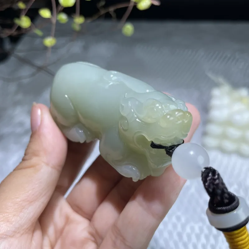 BUDOUXIAOAI Hetian Jade Handheld Piece White Jade/Pale Greenish White Jade Men's-2