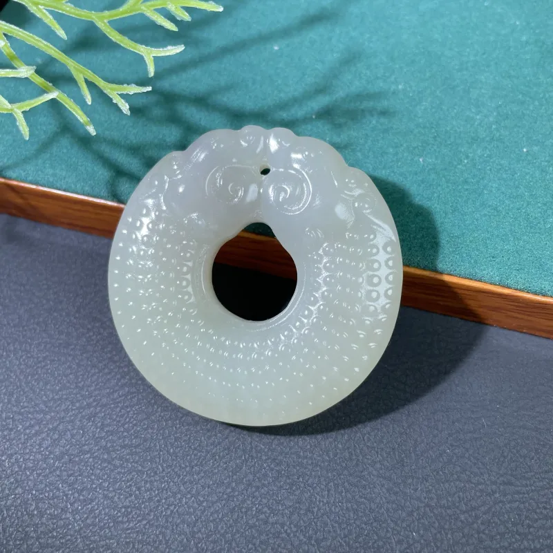 BUDOUXIAOAI Hetian Jade Handheld Piece White Jade/Pale Greenish White Jade Unisex-3