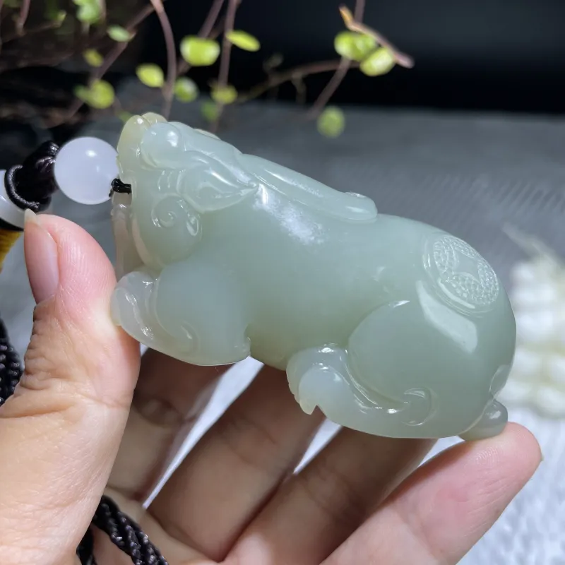 BUDOUXIAOAI Hetian Jade Handheld Piece White Jade/Pale Greenish White Jade Men's-3