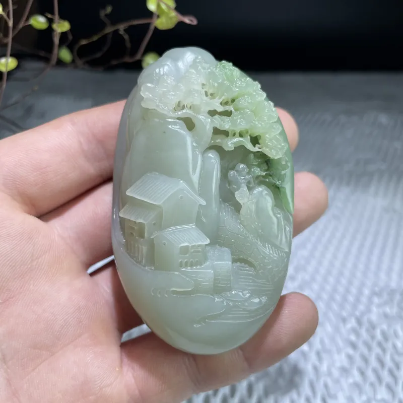 BUDOUXIAOAI Hetian Jade Handheld Piece Green Jadeite Men's-1