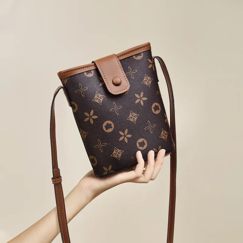 FOXER Cellphone Pouches-16