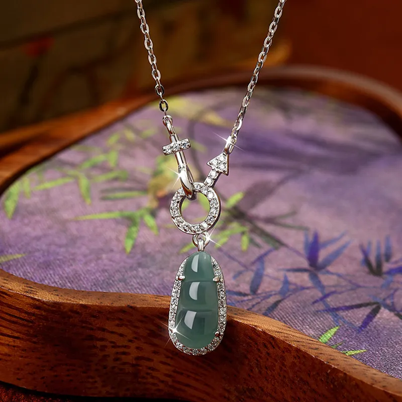 Bubble Scallops Glutinous Jade Jadeite Necklaces Women's-2