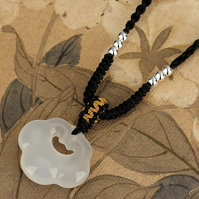 Bubble Scallops Chalcedony Necklaces Unisex-4
