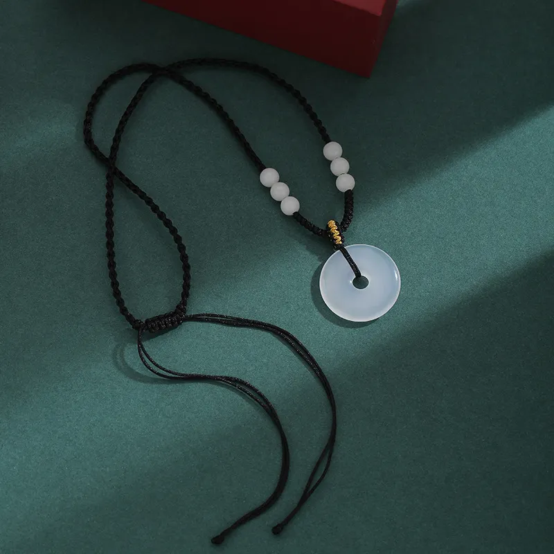 Bubble Scallops Chalcedony Jade Necklaces Unisex-2