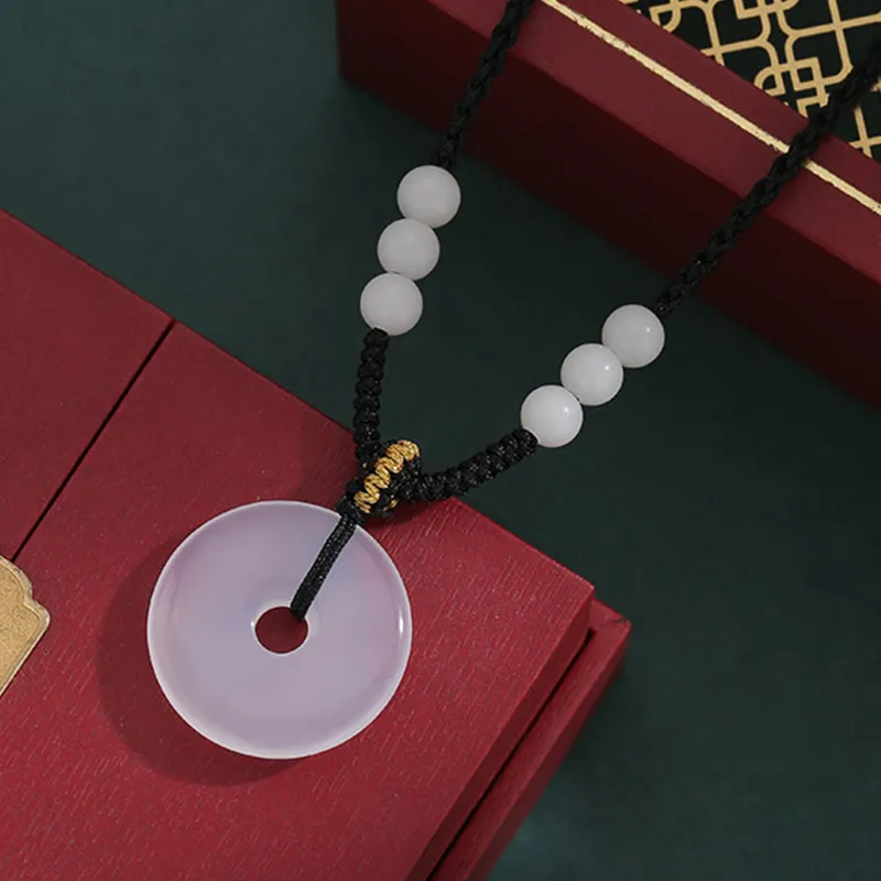 Bubble Scallops Chalcedony Jade Necklaces Unisex-1