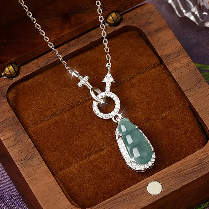 Bubble Scallops Glutinous Jade Jadeite Necklaces Women's-4