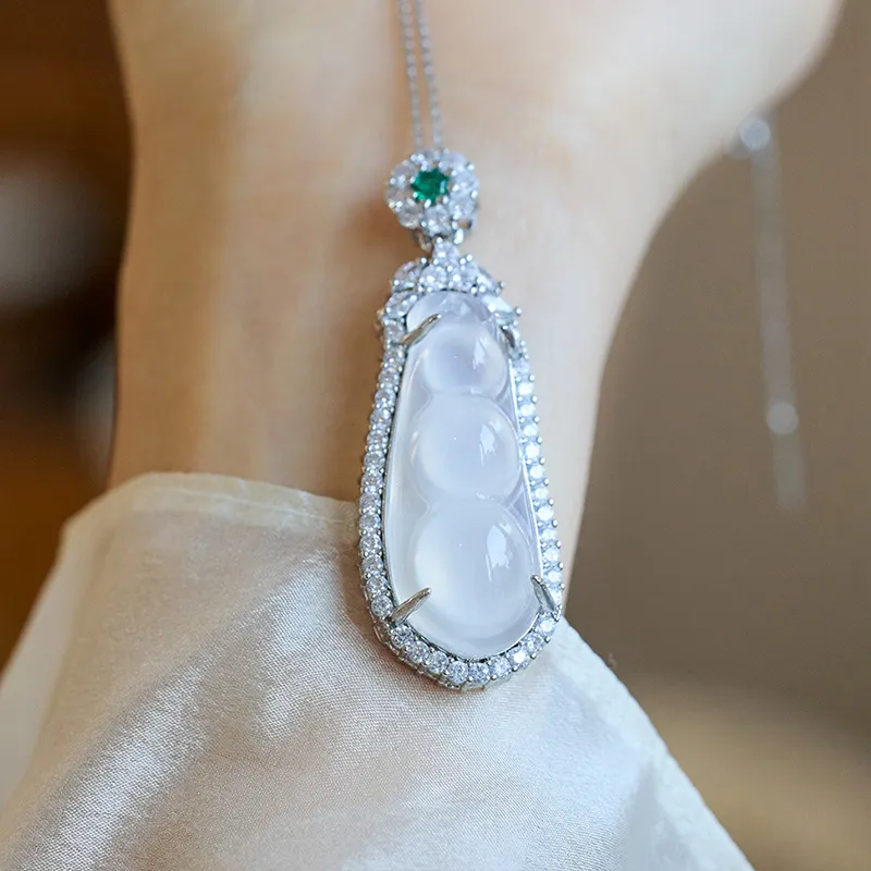Bubble Scallops Chalcedony Jade Necklaces Women's-4