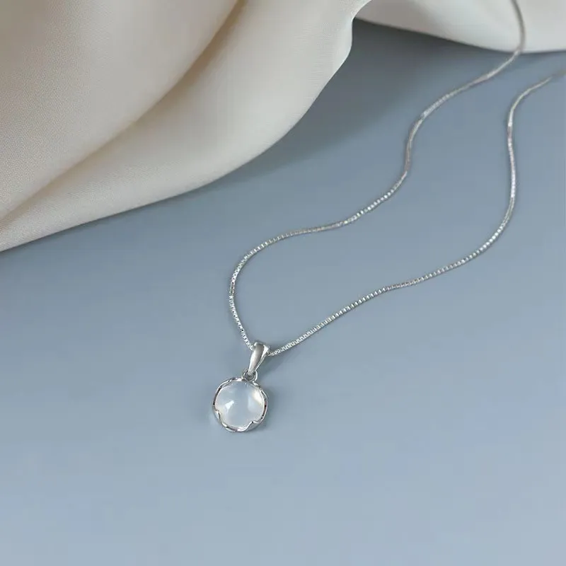 Bubble Scallops Chalcedony Jade Necklaces Women's-3