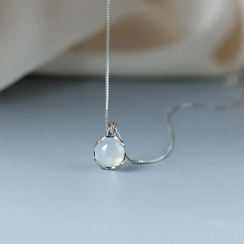 Bubble Scallops Chalcedony Jade Necklaces Women's-2