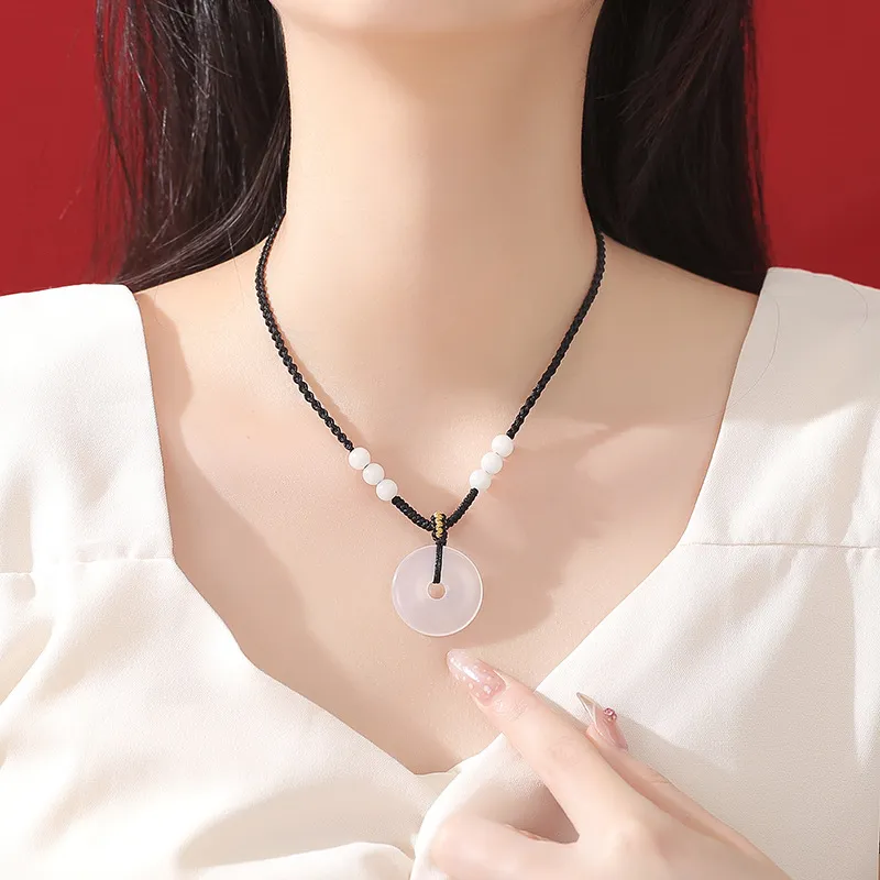 Bubble Scallops Chalcedony Jade Necklaces Unisex-3