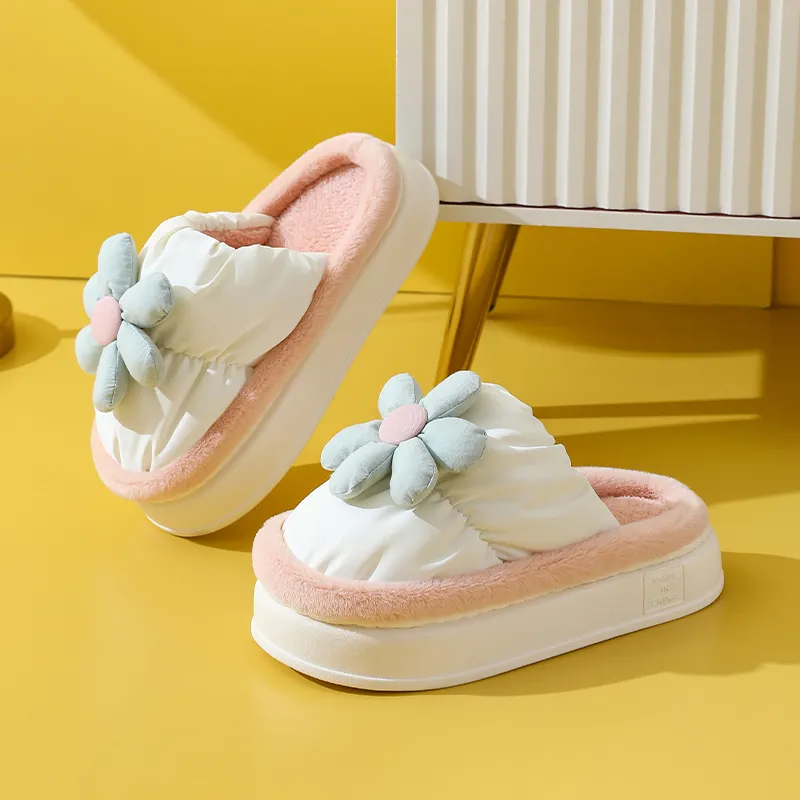 Mrs. Hui Slippers / Home Slippers-11