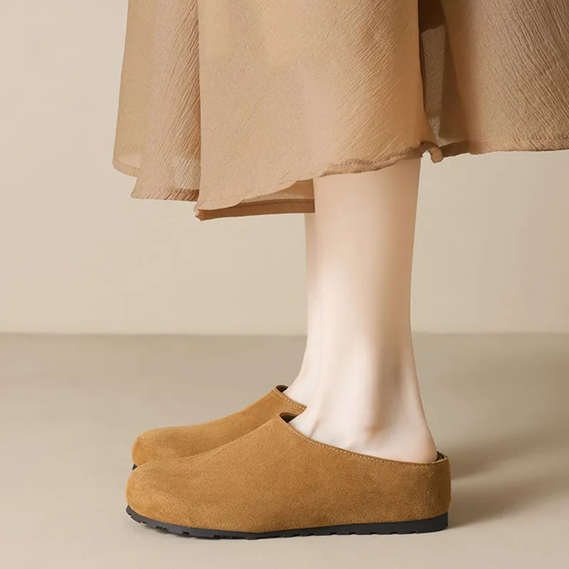 City Camel Rubber Sole Closed Toe Slippers Women's-7