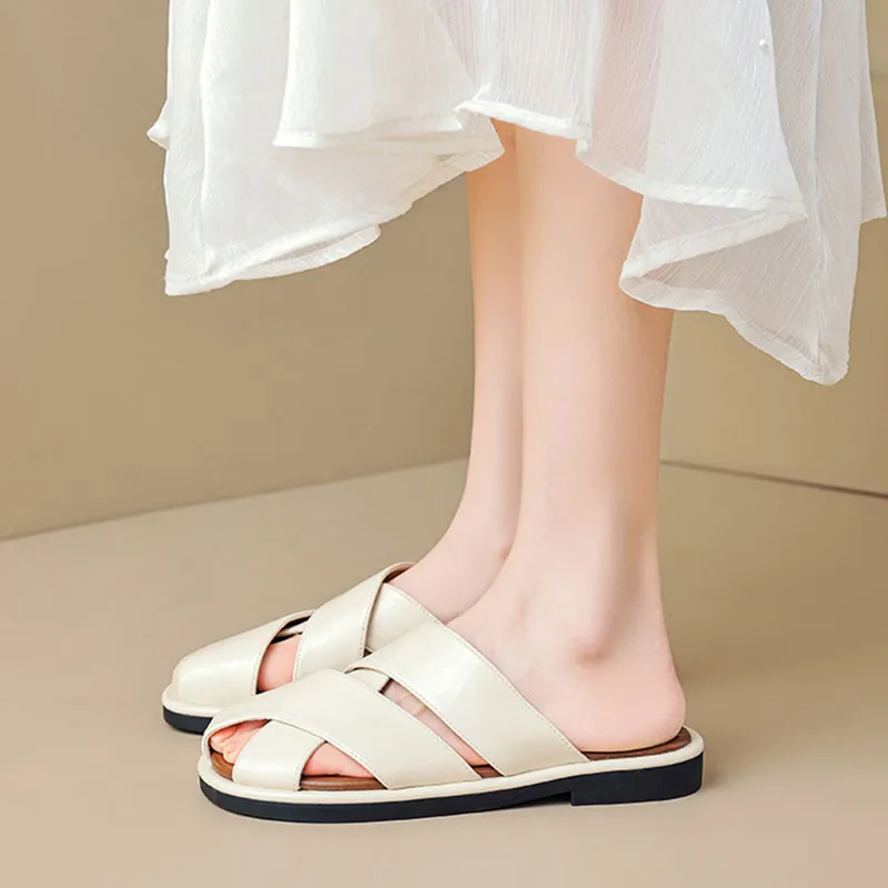 City Camel Closed Toe Slippers Women's-9