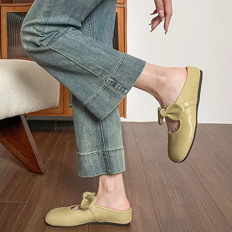 City Camel Closed Toe Slippers Women's-7
