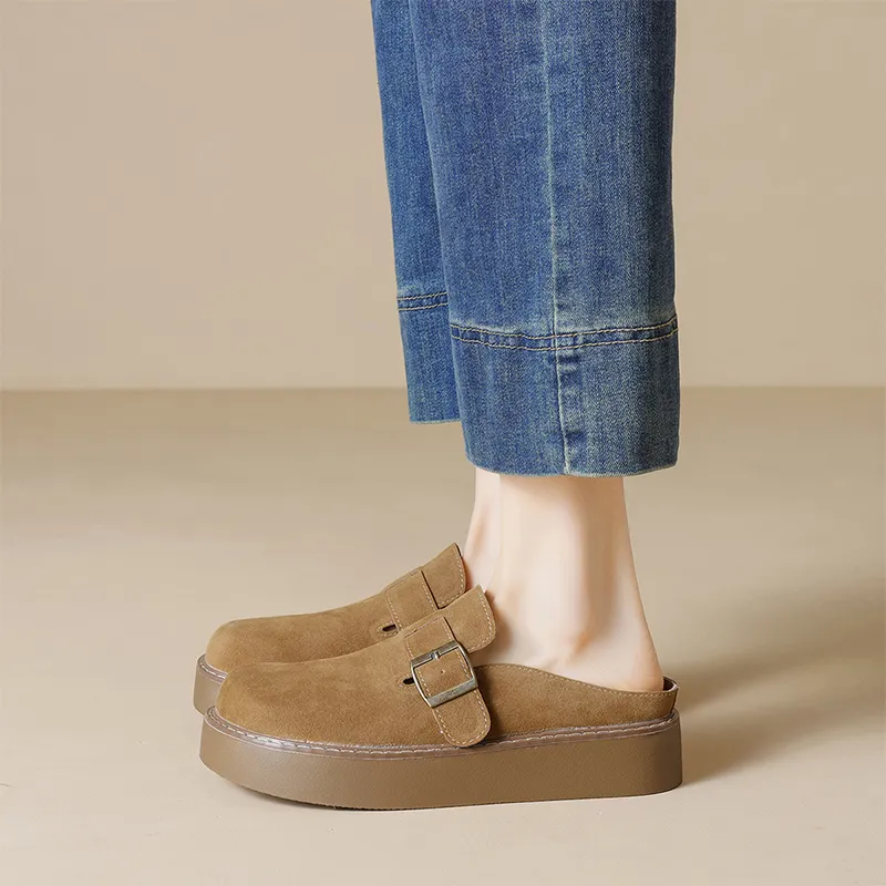 City Camel Closed Toe Slippers Women's-11