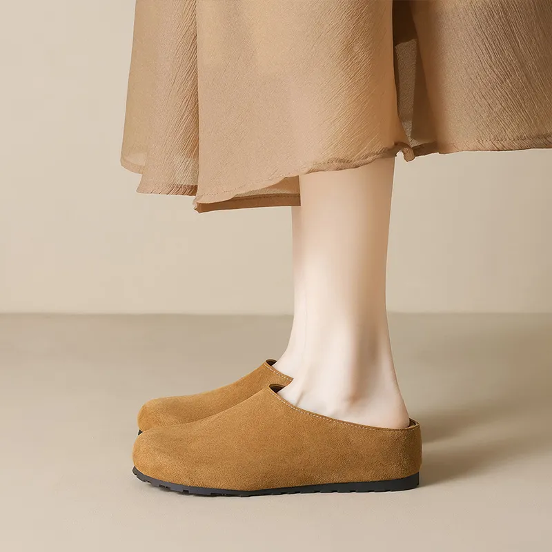 City Camel Rubber Sole Closed Toe Slippers Women's-9