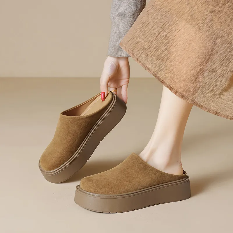 City Camel Closed Toe Slippers Women's-8