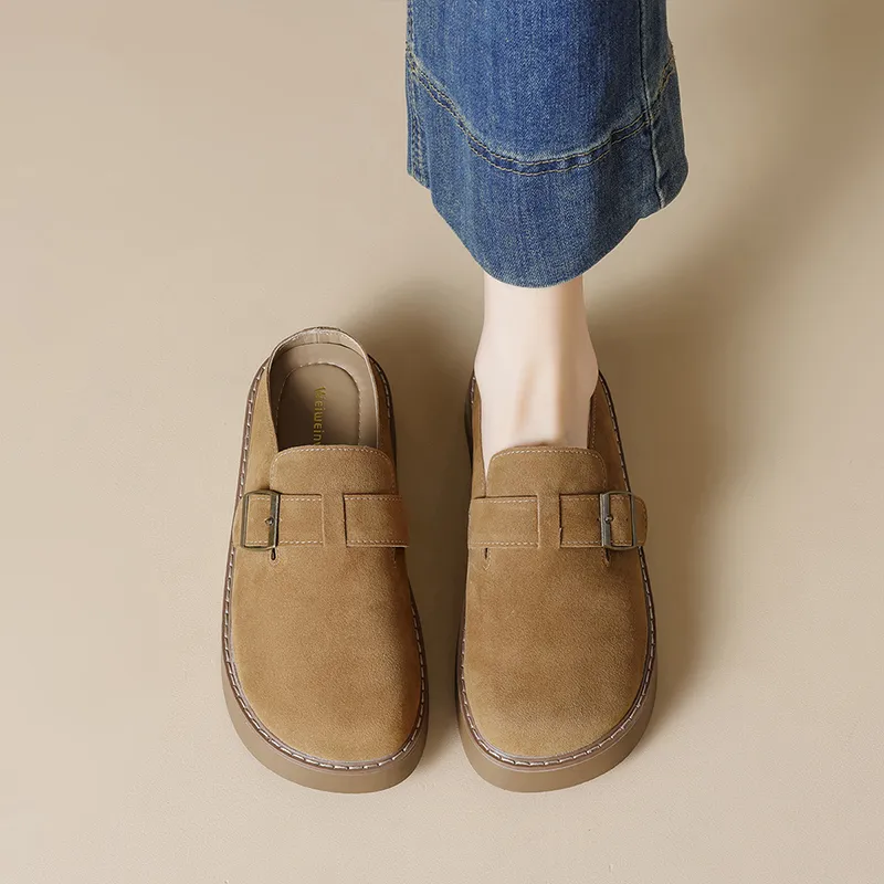 City Camel Closed Toe Slippers Women's-9