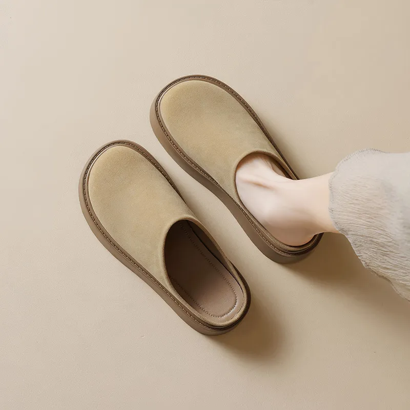 City Camel Closed Toe Slippers Women's-5