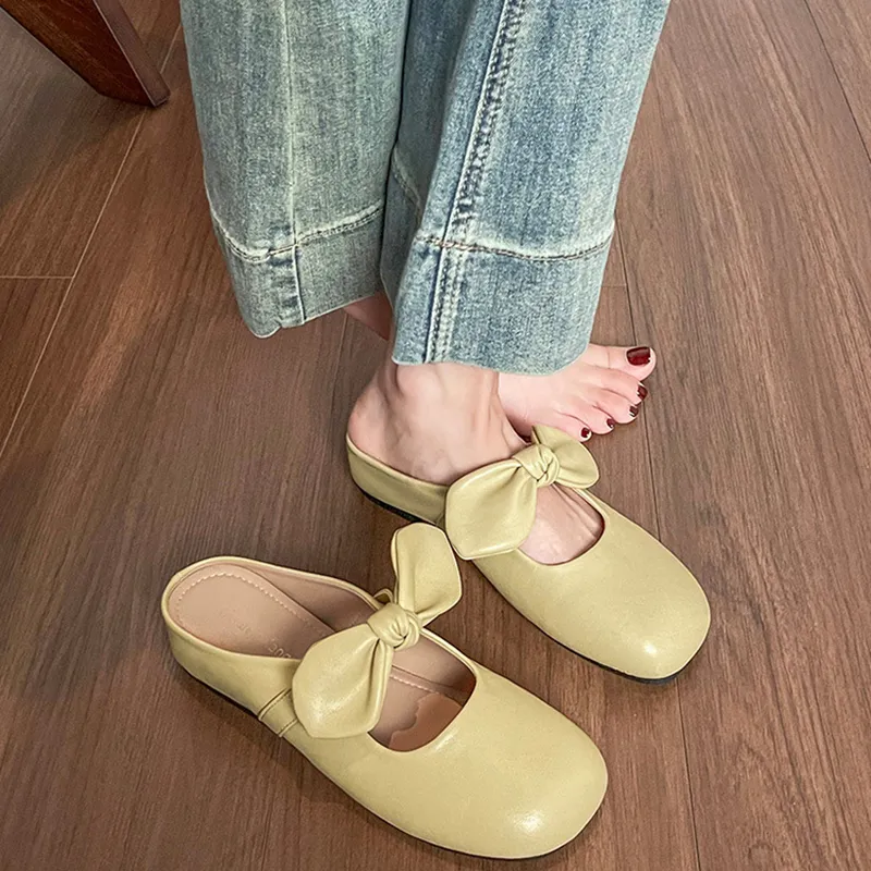 City Camel Closed Toe Slippers Women's-5