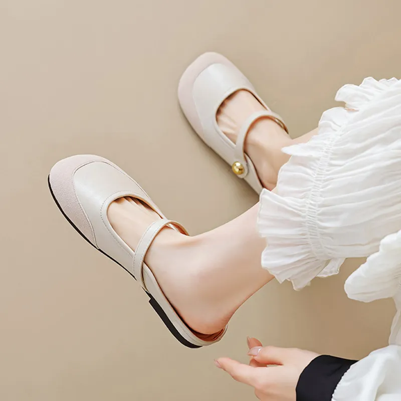 City Camel Quiet Closed Toe Slippers Women's-2